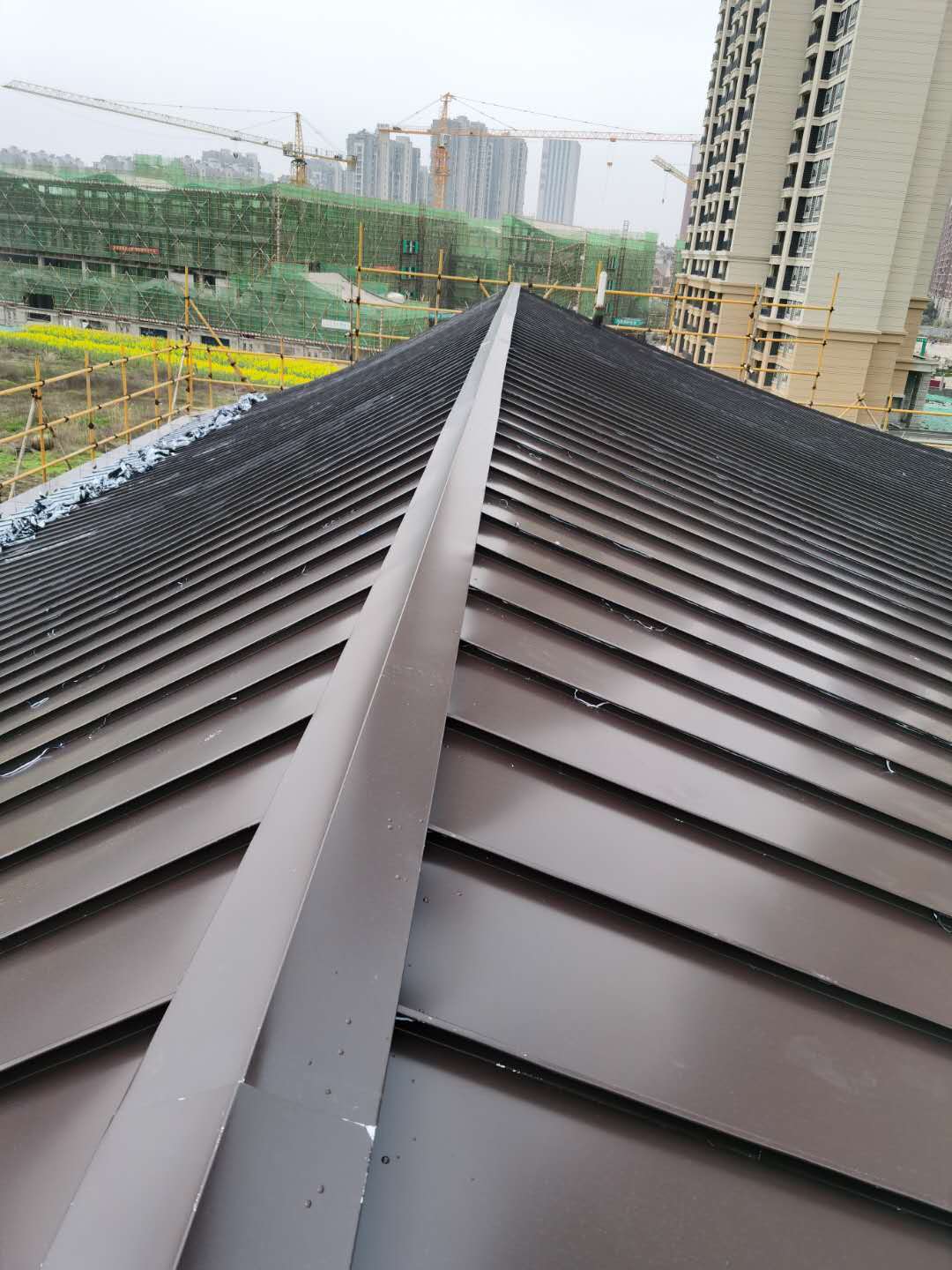批发铝镁锰屋面板 江苏氟碳屋面板加工