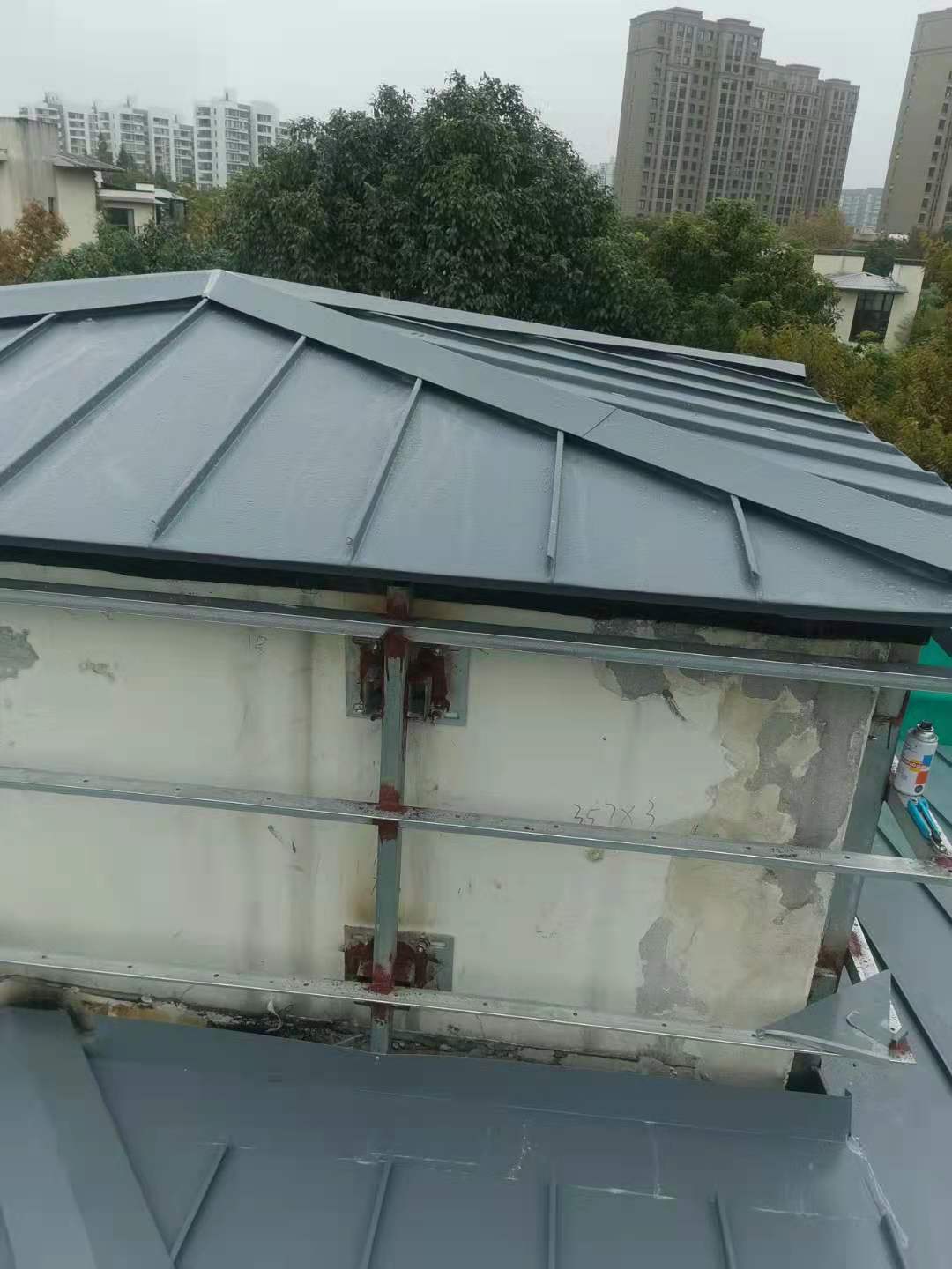 上海别墅钛锌板屋面